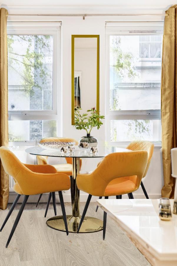 Explore The Most Exquisite West-End From A Harrods Family And Couple Home Лондон Екстериор снимка