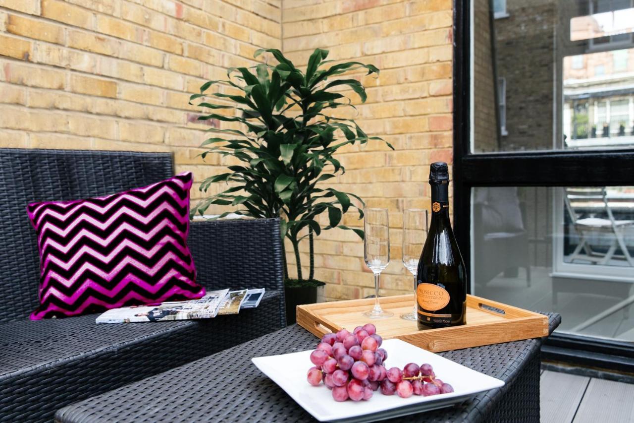 Explore The Most Exquisite West-End From A Harrods Family And Couple Home Лондон Екстериор снимка